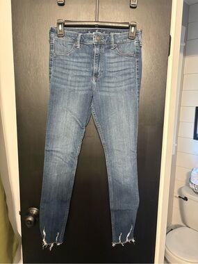 Hollister Jeggings size 5 short